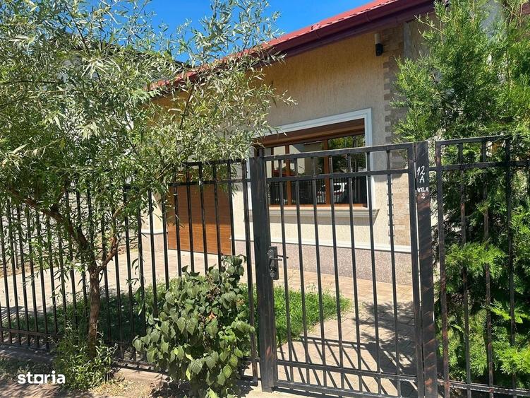 Casă cu 4 camere în Roșu