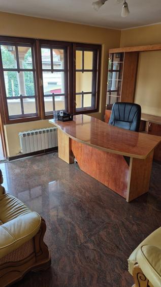 Apartament cu 3 camere decomandat în Valea Călugărească