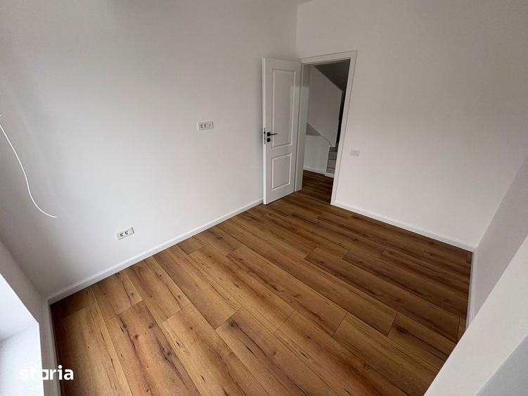 Casă cu 4 camere cu Teren 60 Mp în Titan