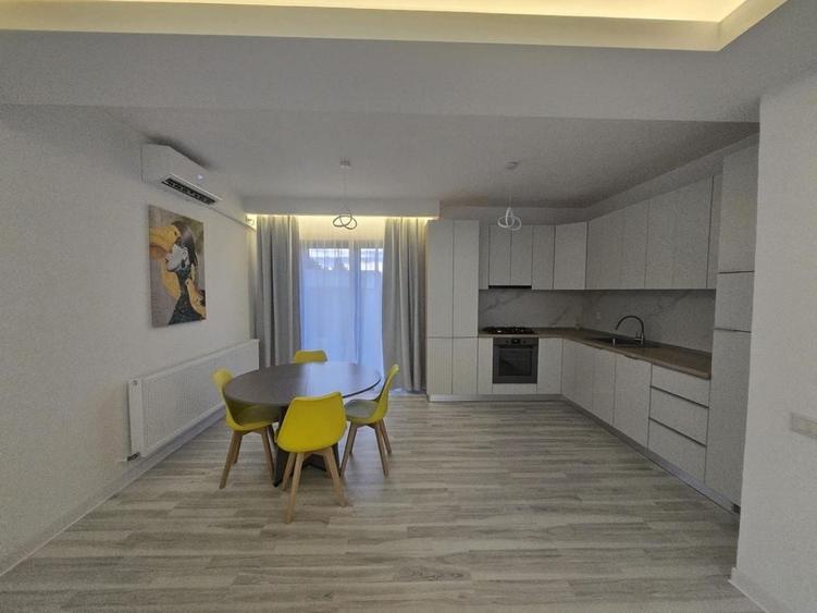 Casă cu 3 camere în Odăile