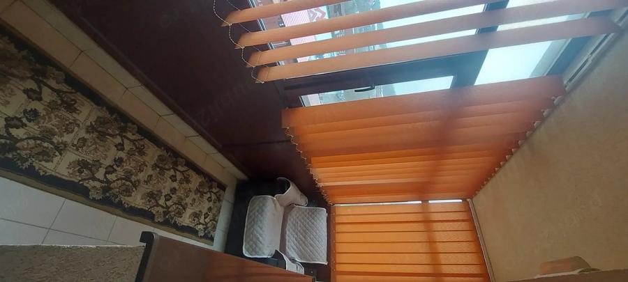 Garsonieră decomandată în Podul de Fier