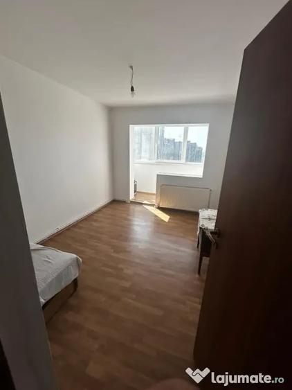 Apartament cu 3 camere decomandat în Gării