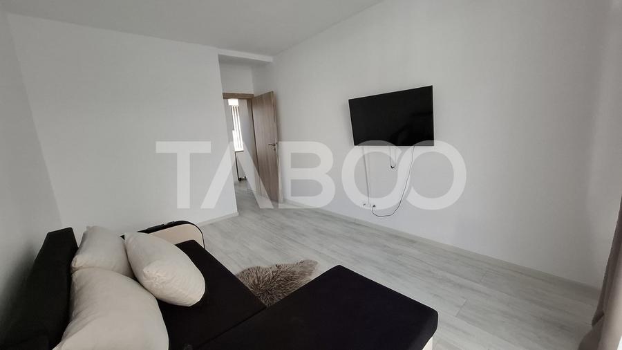 Apartament cu 3 camere decomandat, mobilat în Șelimbăr