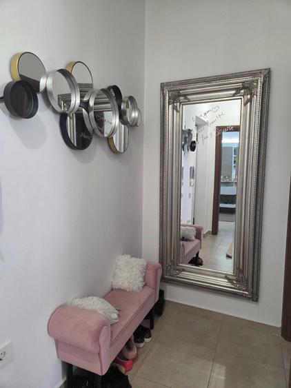 Apartament cu 3 camere decomandat în Dămăroaia