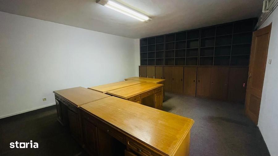 Casă cu 8 camere cu Teren 500 Mp în Bucureștii Noi