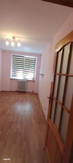 Apartament cu 3 camere decomandat în Ultracentral