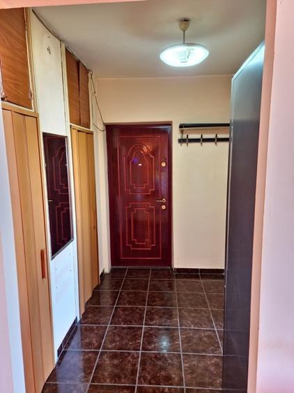 Apartament cu 2 camere semidecomandat în Crângași