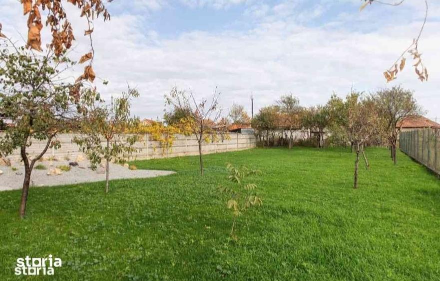 Casă cu 4 camere cu Teren 1130 Mp în Sântandrei