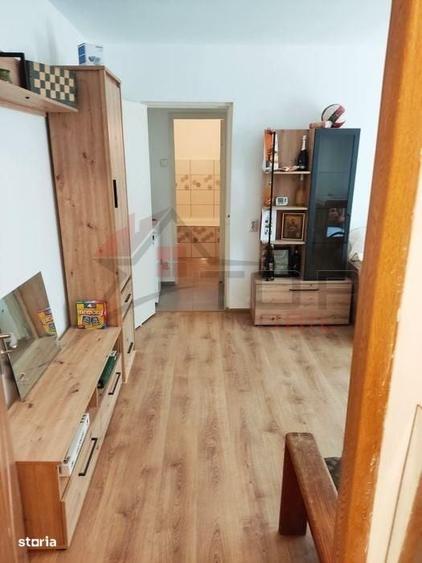 Apartament cu 3 camere semidecomandat în Zimbru