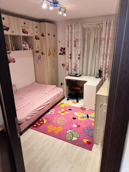 Casă cu 4 camere cu Teren 250 Mp în Tamași