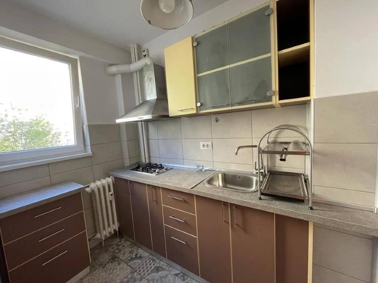 Garsonieră semidecomandată în Vitan