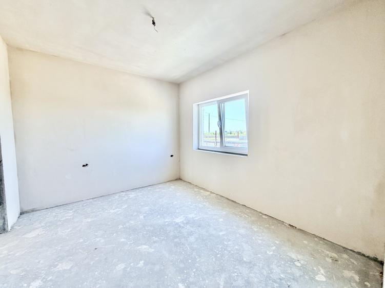 Duplex cu 3 camere cu Teren 334 Mp în Moșnița Nouă