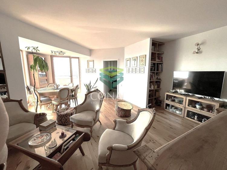 Apartament cu 3 camere semidecomandat, mobilat în P-ta Presei Libere