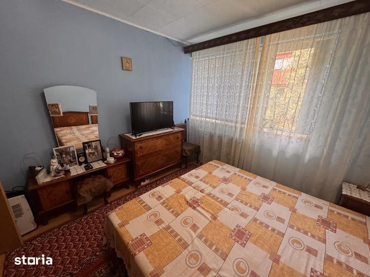 Apartament cu 3 camere decomandat în Lăpuș Argeș