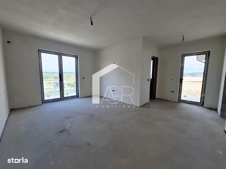 Casă cu 4 camere în Păulești