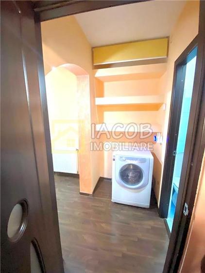 Apartament cu 3 camere decomandat în Alecu Russo