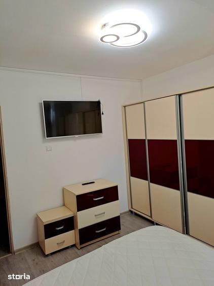Apartament cu 2 camere decomandat în Craiovița Nouă