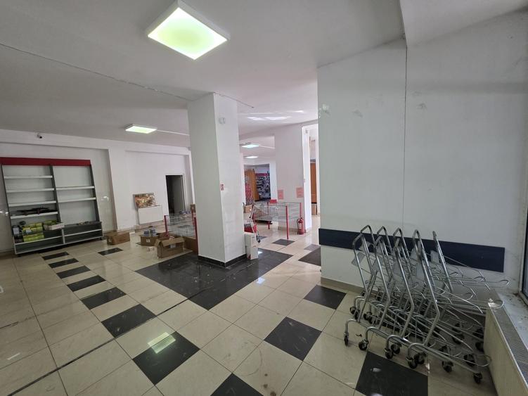Spațiu comercial, de 150 mp, în Central