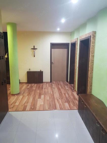 Casă cu 5 camere cu Teren 947 Mp în Giarmata