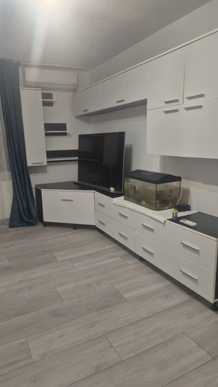 Inchiriez apartament langa liceu - 7