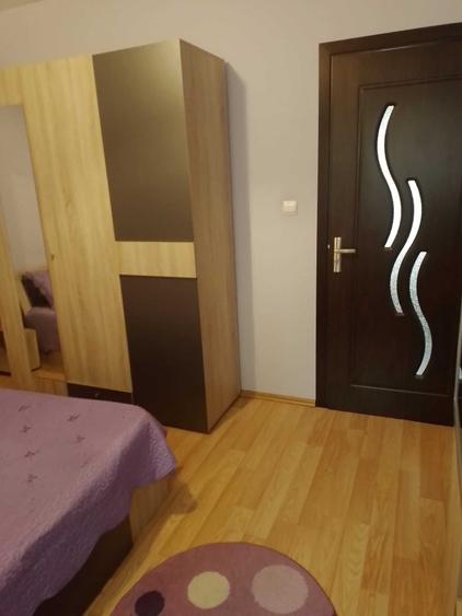 Garsonieră decomandată în Jiului