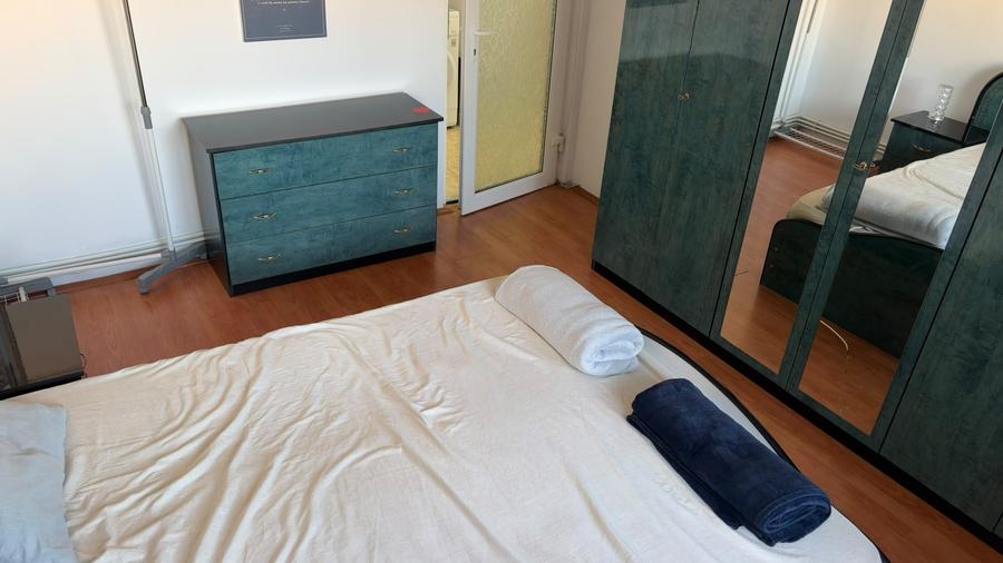 Apartament cu 2 camere decomandat în Stadion