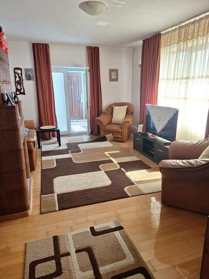 Casă cu 4 camere în Săbiești