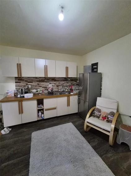 Casă cu Teren 1500 Mp în Variaș