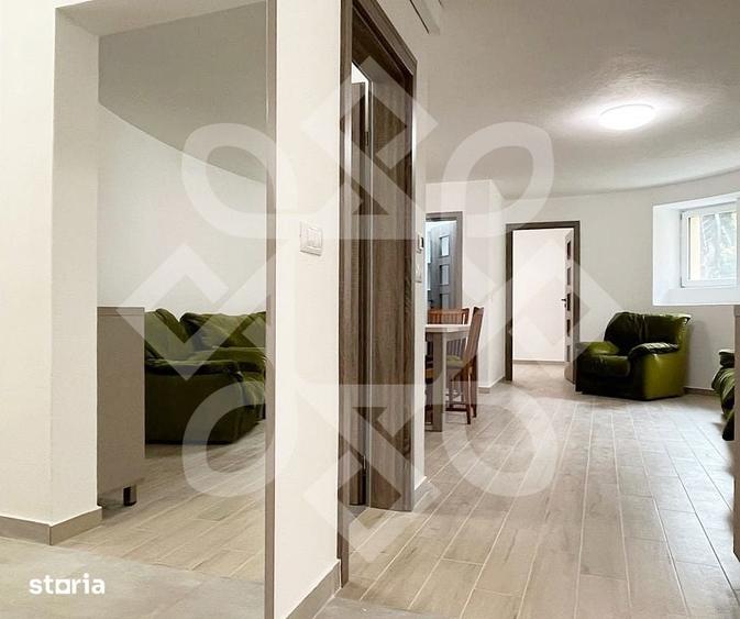 Apartament cu 3 camere decomandat în Girișu de Criș