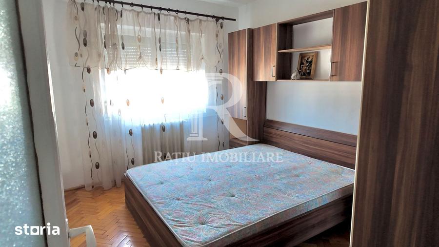 Apartament cu 3 camere decomandat în Cantemir
