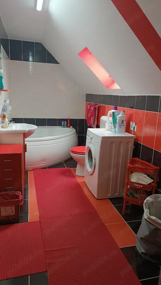 Casă cu 6 camere cu Teren 750 Mp în Simeria