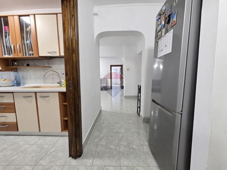 Apartament cu 3 camere decomandat în Bahne