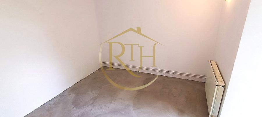 Apartament cu 2 camere semidecomandat în Medicină