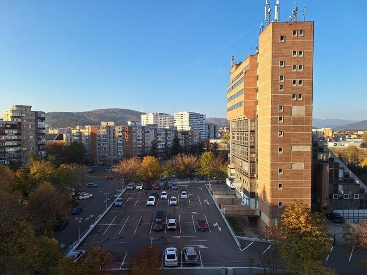Apartament cu 2 camere decomandat în Ostroveni