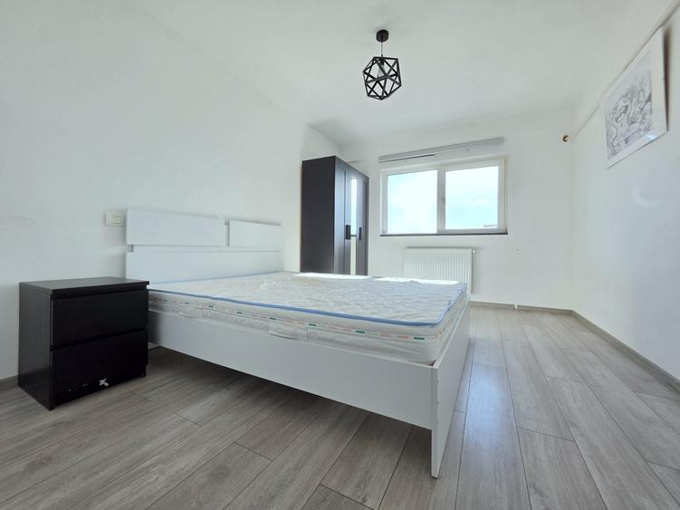 Apartament cu 3 camere decomandat în Theodor Pallady