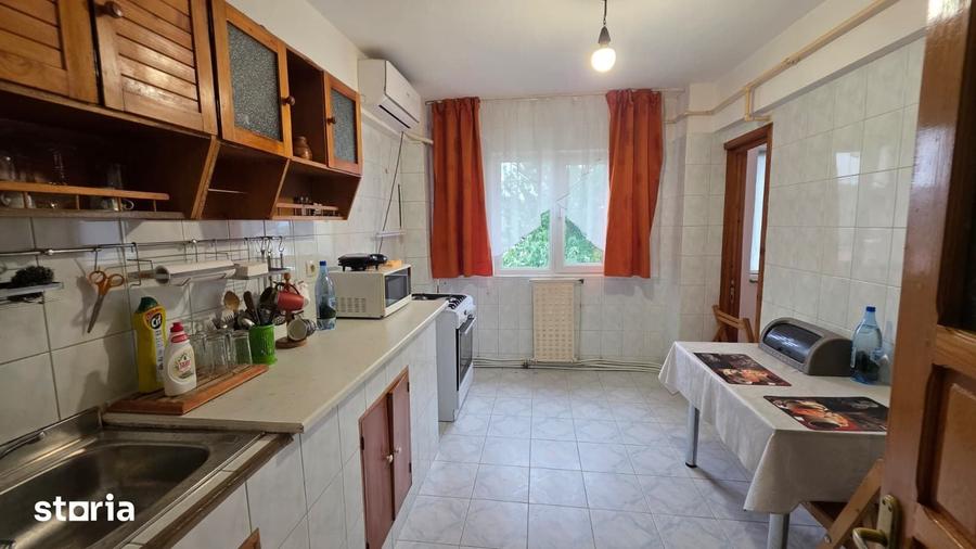 Energiei-Apartament 3 camere -DOAR PT. STUDENTI- 200E - 4
