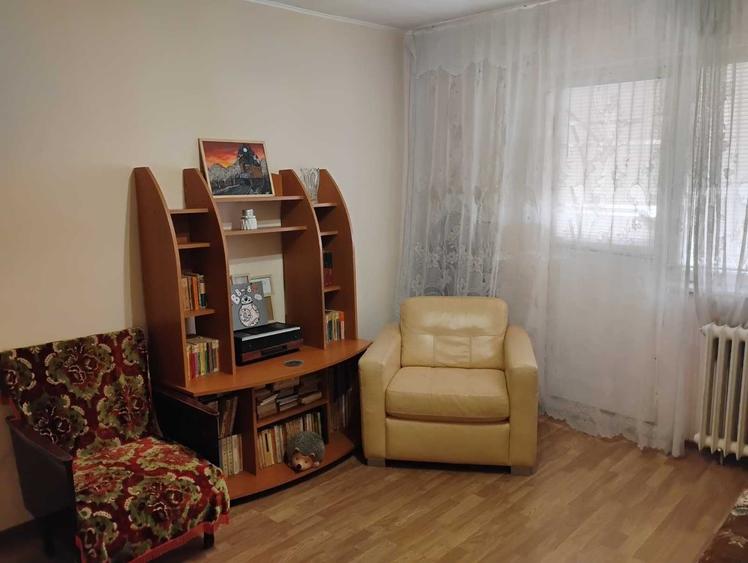 Apartament cu 2 camere decomandat în Vest