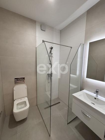 Apartament cu 3 camere decomandat, mobilat în Pipera