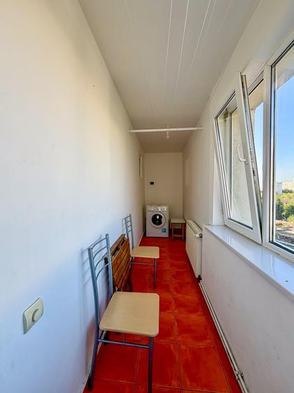 Apartament cu 3 camere semidecomandat, mobilat în Dristor
