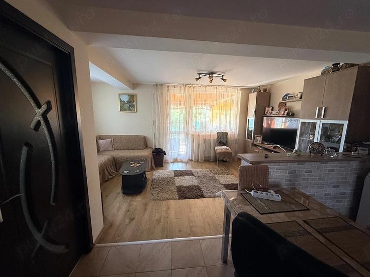 Casă cu 2 camere cu Teren 250 Mp în Vidra