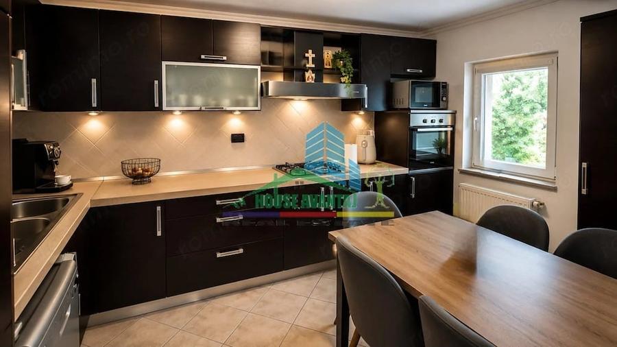 Apartament cu 4 camere decomandat în Ultracentral