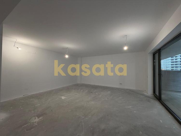 Spațiu comercial, de 64.580001831055 mp, în Barbu Văcărescu