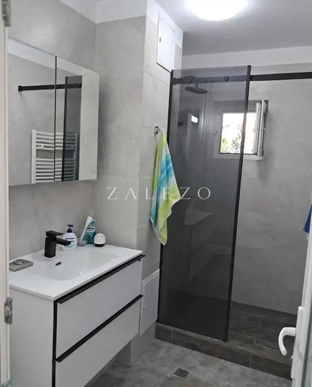 Apartament cu 2 camere semidecomandat, mobilat în Lipovei