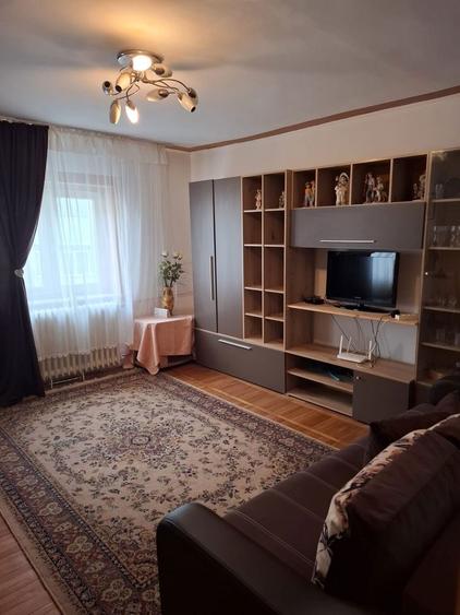 Garsonieră decomandată în Exterior Vest