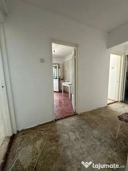 - Apartament 3 camere - 68mp, zona apropiata de Bariera Cala - 1