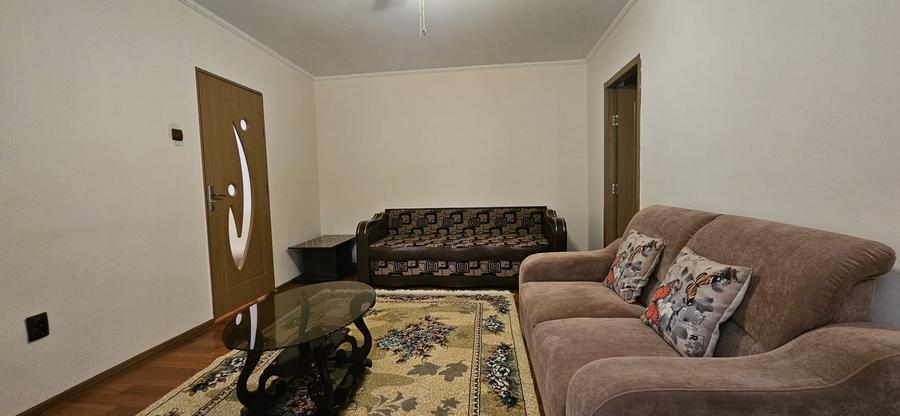Apartament cu 2 camere semidecomandat în Tomis II