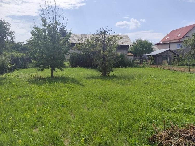 Casă individuală cu 4 camere cu Canalizare în Cătina