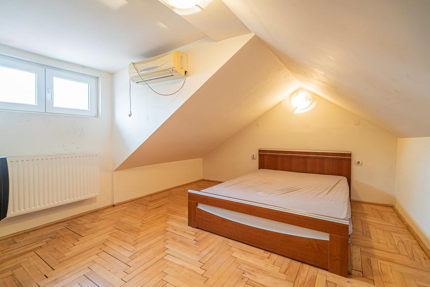 Apartament cu 5 camere nedecomandat, mobilat în Centrul Istoric