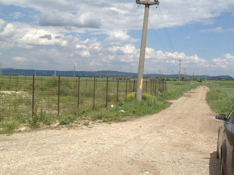 Teren Construcții intravilan de 10600 mp, în Stupini