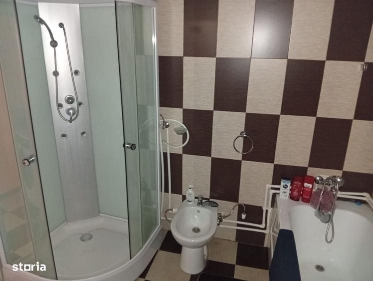 Casă cu 4 camere cu Teren 2877 Mp în Brazii